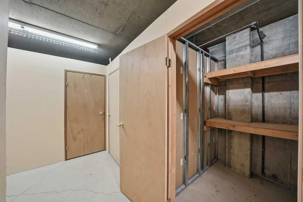 521 57 Avenue SW Calgary AB T2V 4N5