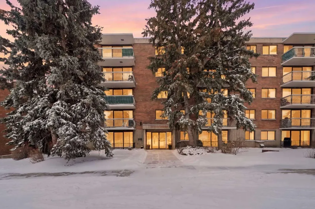 521 57 Avenue SW Calgary AB T2V 4N5