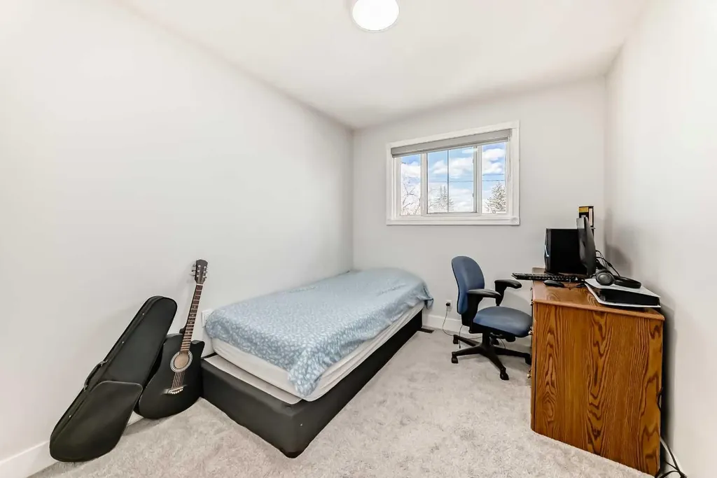 204 Whiteview Close NE Calgary AB T1Y 1R3
