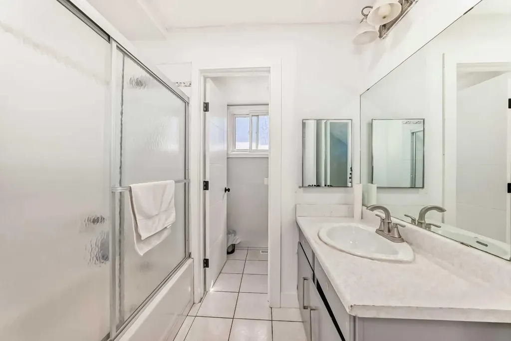 204 Whiteview Close NE Calgary AB T1Y 1R3