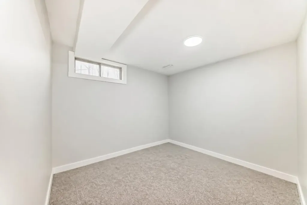 204 Whiteview Close NE Calgary AB T1Y 1R3