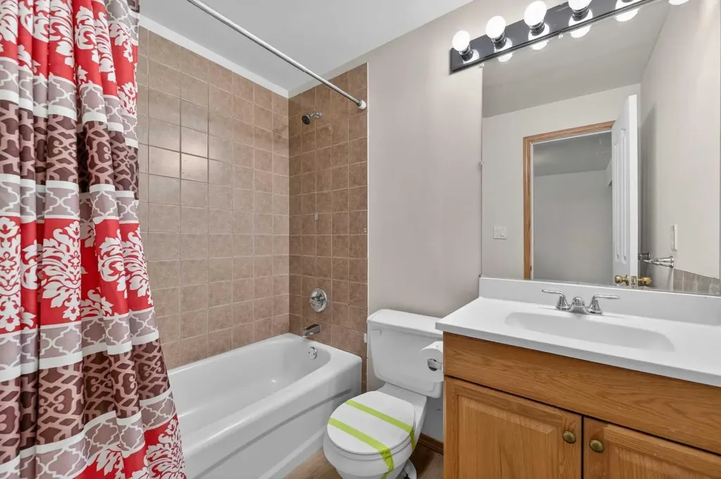 126 Evansmeade Crescent NW Calgary AB T3P 1B9