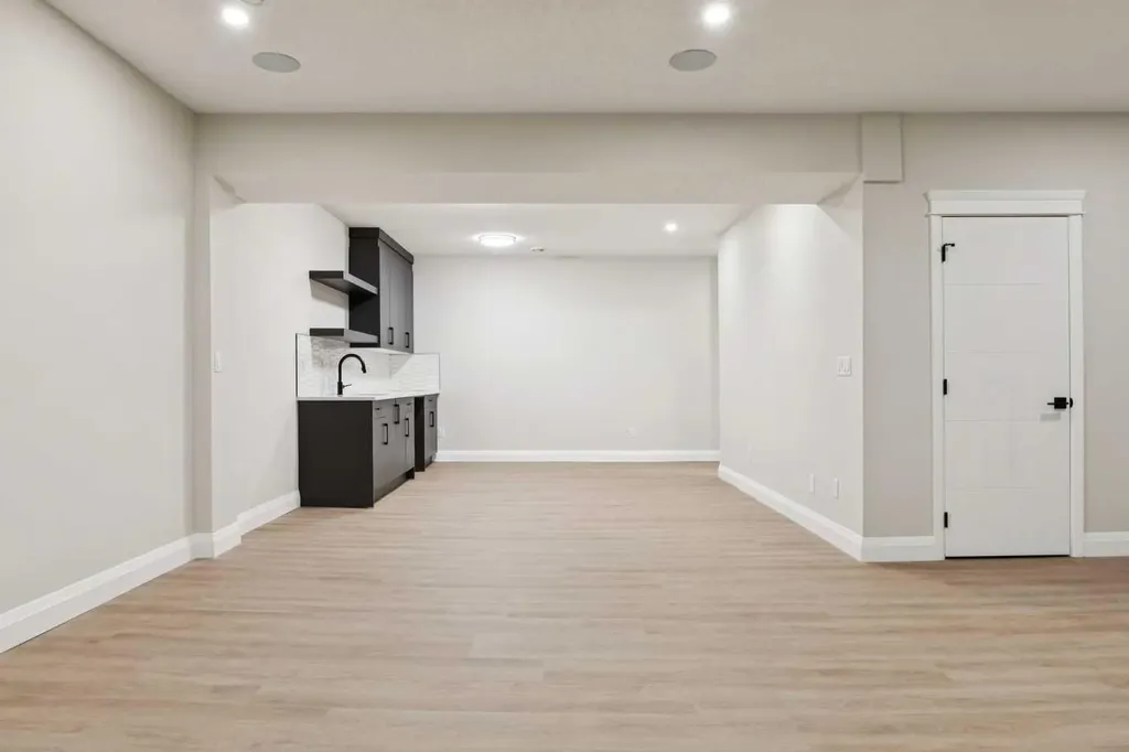 96 Cranbrook Way SE Calgary AB T3M 2C3