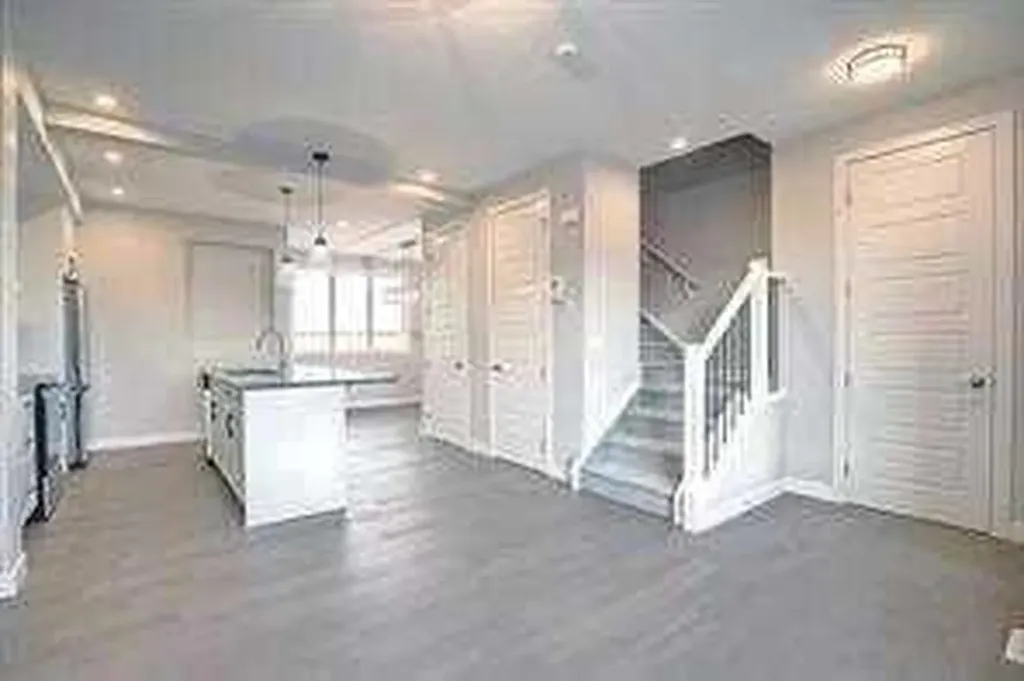 241 Cobblestone Gate SW Airdrie AB T4B 4Z9