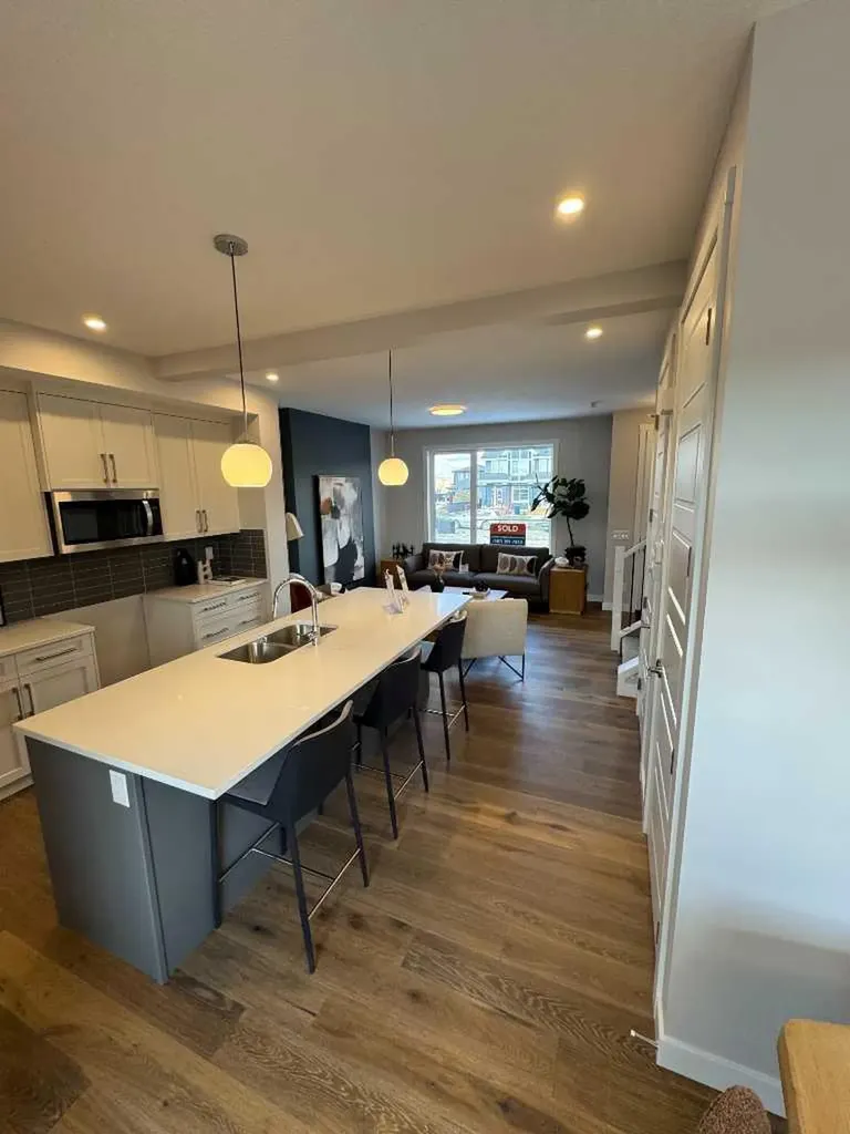 241 Cobblestone Gate SW Airdrie AB T4B 4Z9