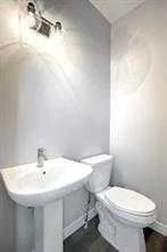 241 Cobblestone Gate SW Airdrie AB T4B 4Z9