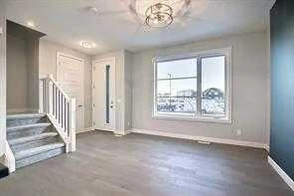241 Cobblestone Gate SW Airdrie AB T4B 4Z9