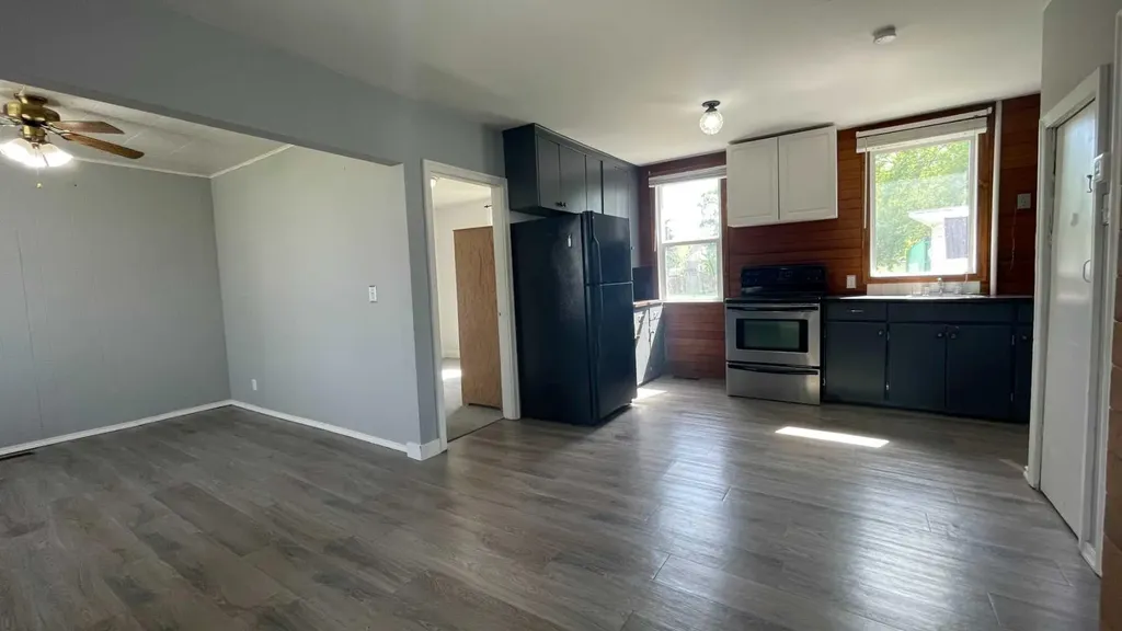 709 7 Avenue Wainwright AB T9W 1B5
