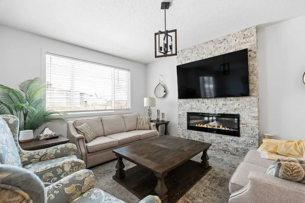 314 Walcrest Way SE Calgary AB T2X 4G4