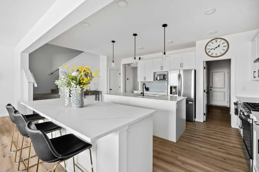314 Walcrest Way SE Calgary AB T2X 4G4