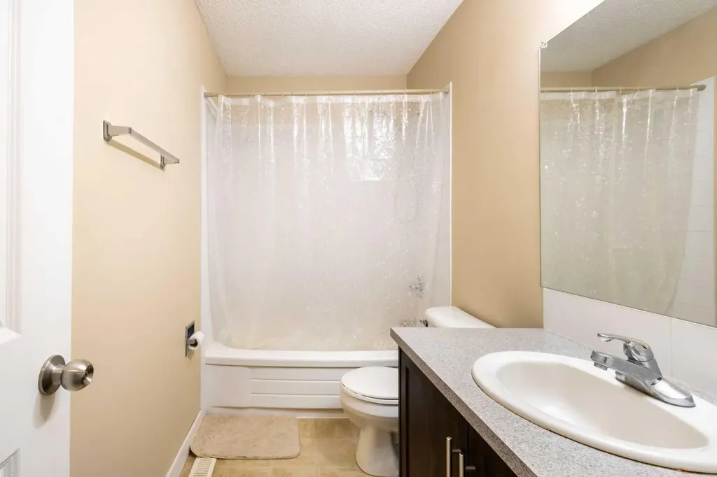 104 Deer Ridge Lane SE Calgary AB T2J6N4