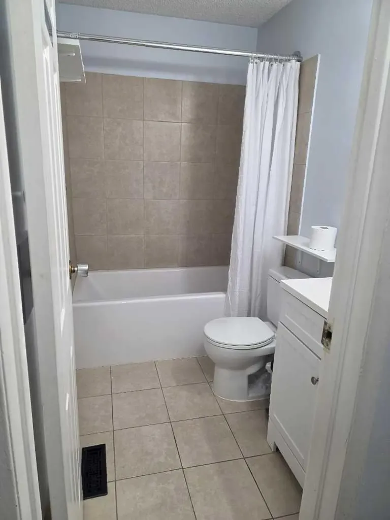 192 Templevale Road NE Calgary AB T1Y4W2