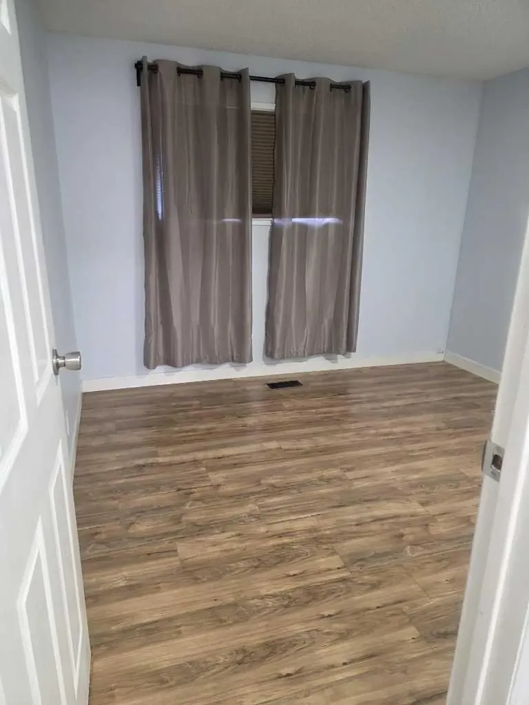192 Templevale Road NE Calgary AB T1Y4W2