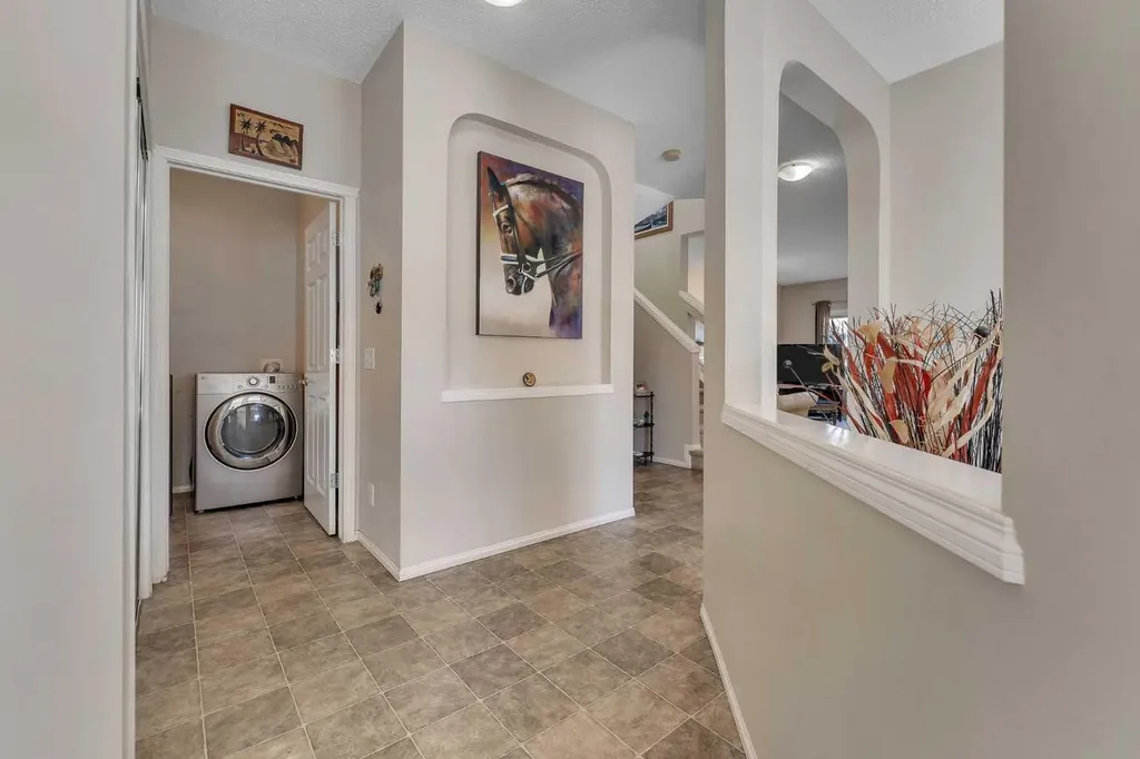 149 Saddlecrest Green NE Calgary AB T3J 5N3
