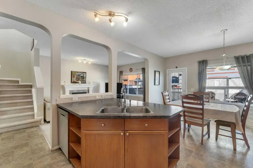 149 Saddlecrest Green NE Calgary AB T3J 5N3