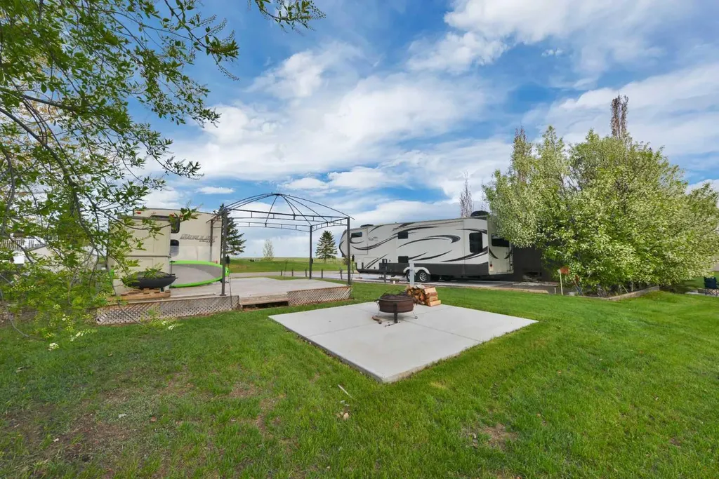 25054 South Pine Lake Road Rural Red Deer County AB T0M 1R0