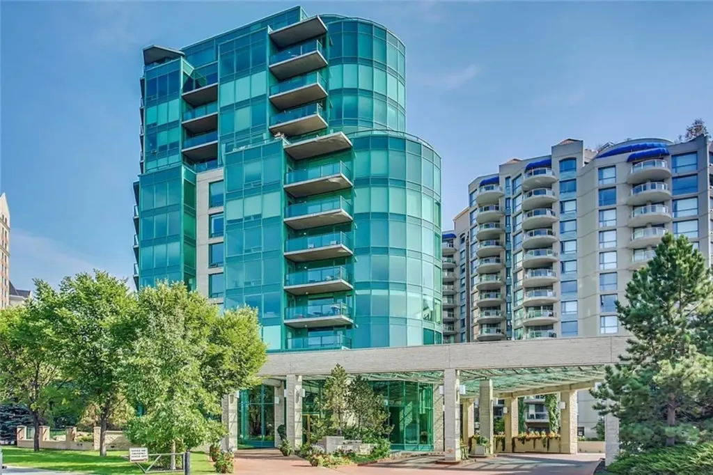837 2 Avenue SW Calgary AB T2P 0E6
