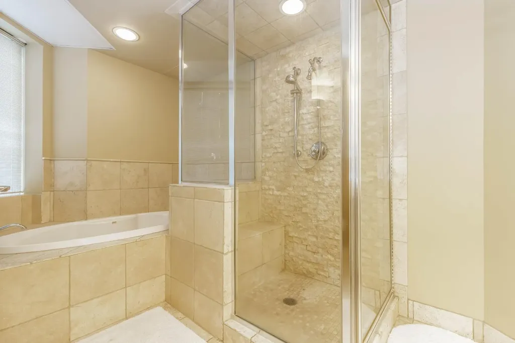 837 2 Avenue SW Calgary AB T2P 0E6