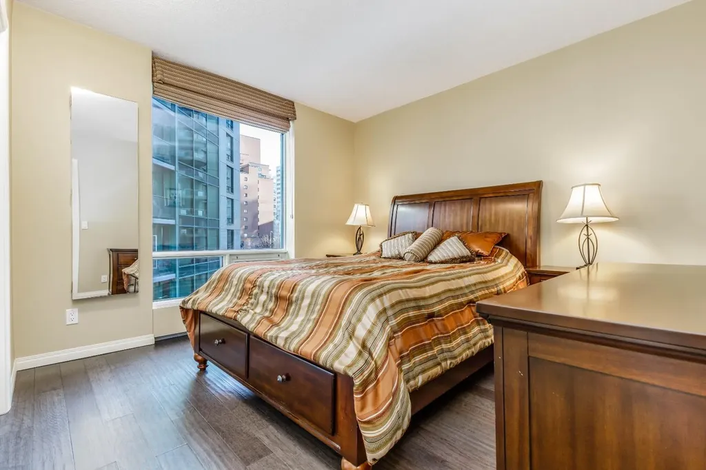 837 2 Avenue SW Calgary AB T2P 0E6