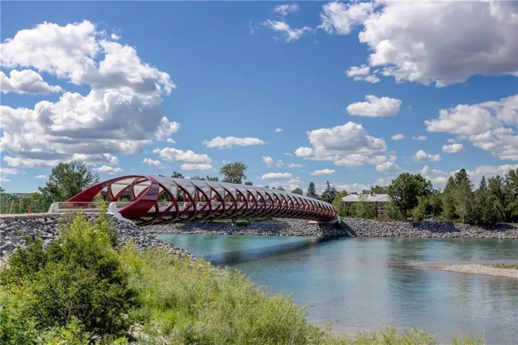 837 2 Avenue SW Calgary AB T2P 0E6