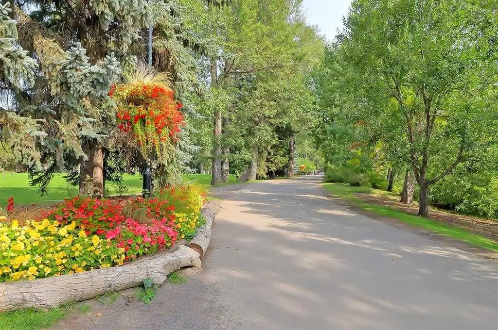 837 2 Avenue SW Calgary AB T2P 0E6