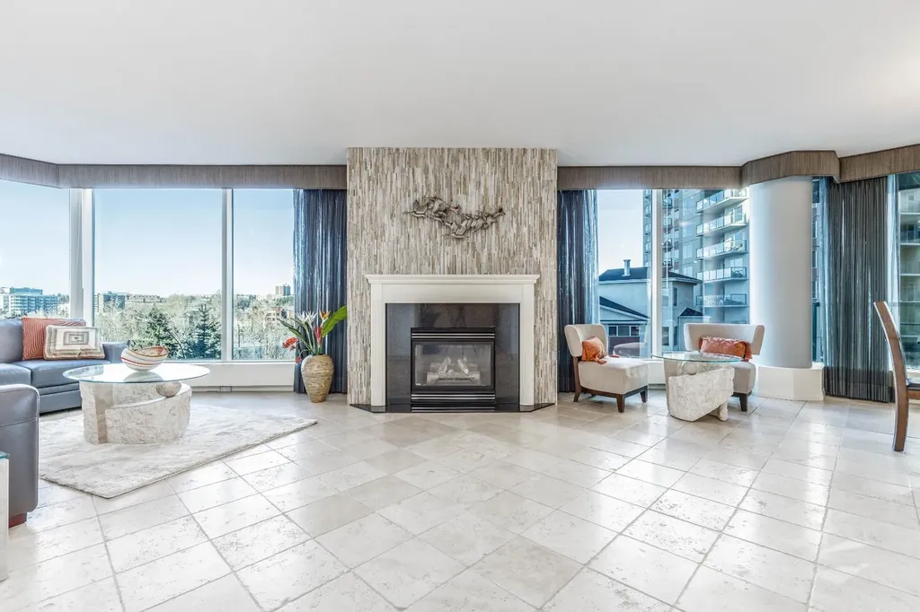 837 2 Avenue SW Calgary AB T2P 0E6