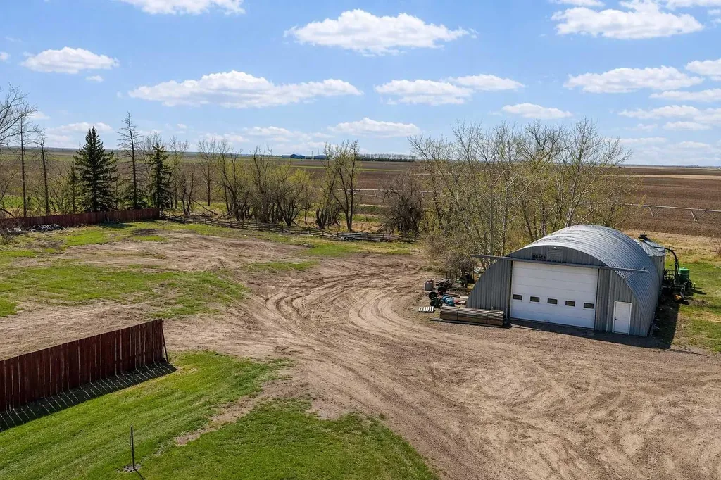 104040 Range Road 111 Bow Island AB T0K 0G0