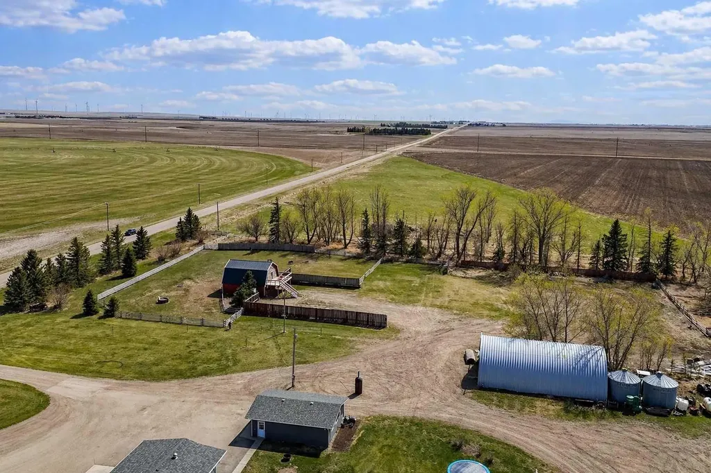 104040 Range Road 111 Bow Island AB T0K 0G0