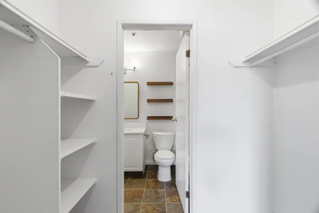540 18 Avenue SW Calgary AB T2S 0C5