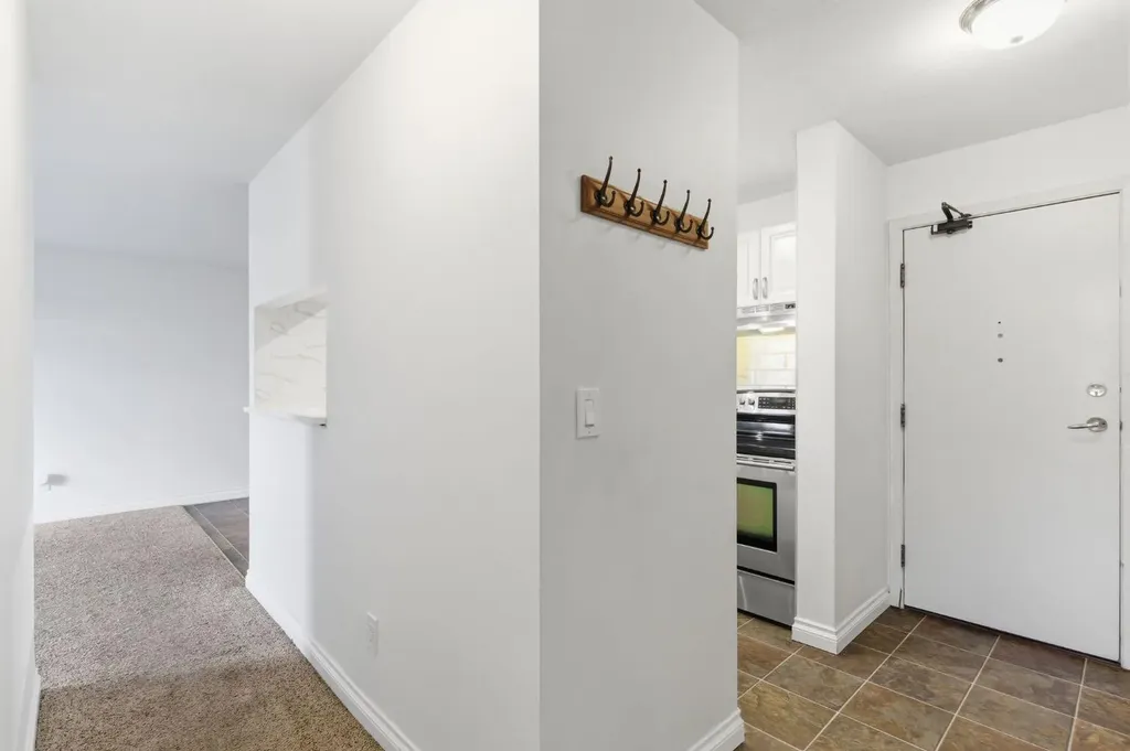 540 18 Avenue SW Calgary AB T2S 0C5