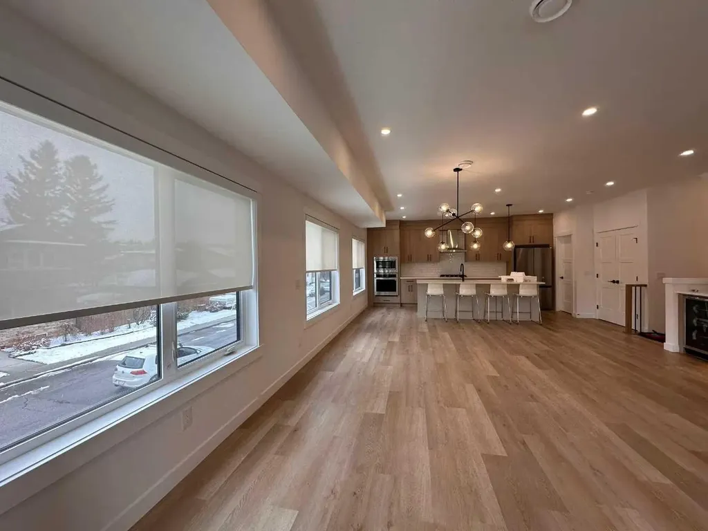 4744 Bowness Road Calgary AB T3B 0B4