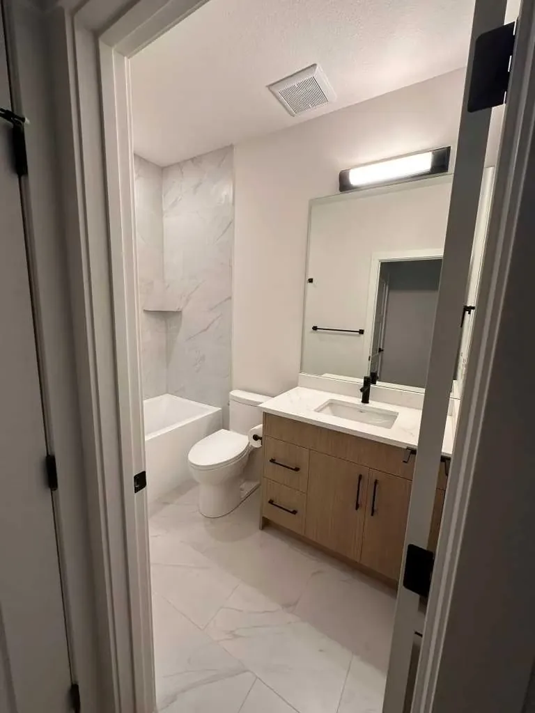 4744 Bowness Road Calgary AB T3B 0B4