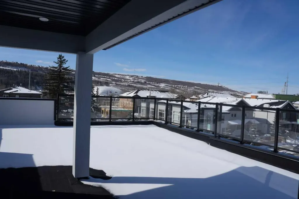 4744 Bowness Road Calgary AB T3B 0B4