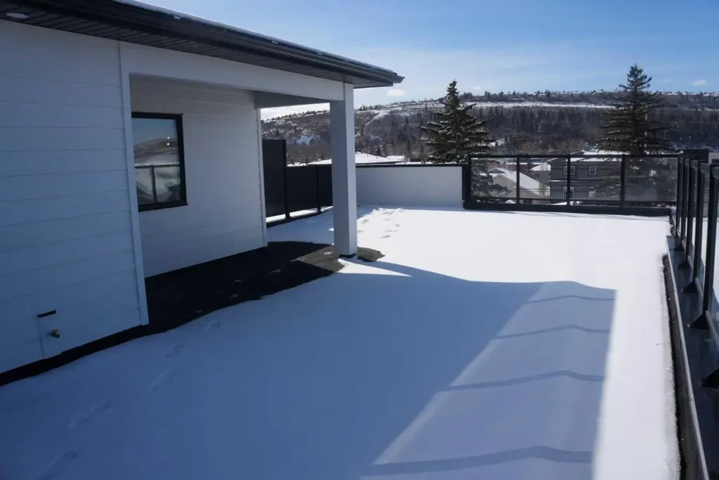 4744 Bowness Road Calgary AB T3B 0B4