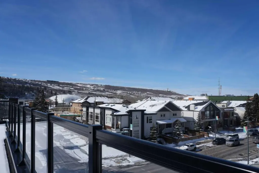 4744 Bowness Road Calgary AB T3B 0B4