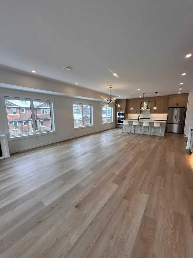 4744 Bowness Road Calgary AB T3B 0B4