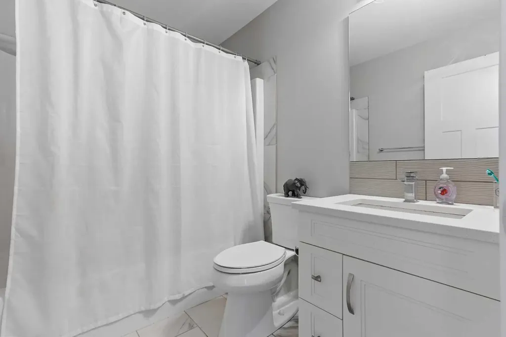 2 Miners Road W Lethbridge AB T1J 5S6