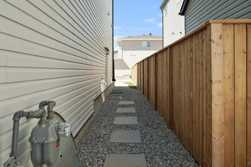 2 Miners Road W Lethbridge AB T1J 5S6