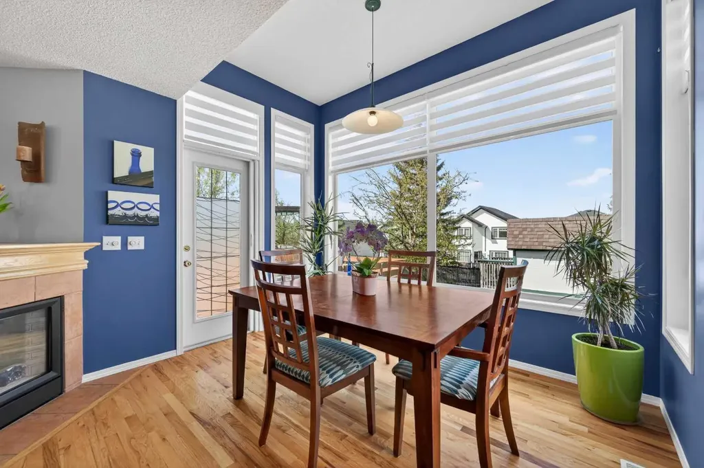 230 Rocky Ridge Cove NW Calgary AB T3G 4L1