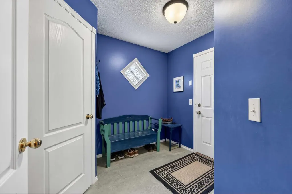 230 Rocky Ridge Cove NW Calgary AB T3G 4L1