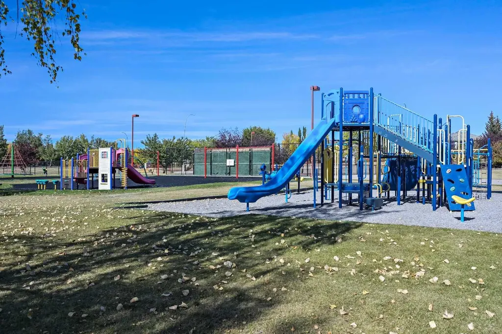 230 Rocky Ridge Cove NW Calgary AB T3G 4L1