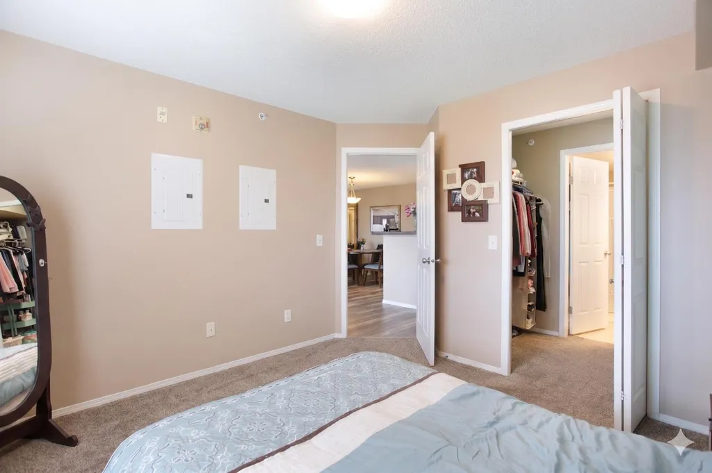 304 Mackenzie Way SW Airdrie AB T4B 3H6