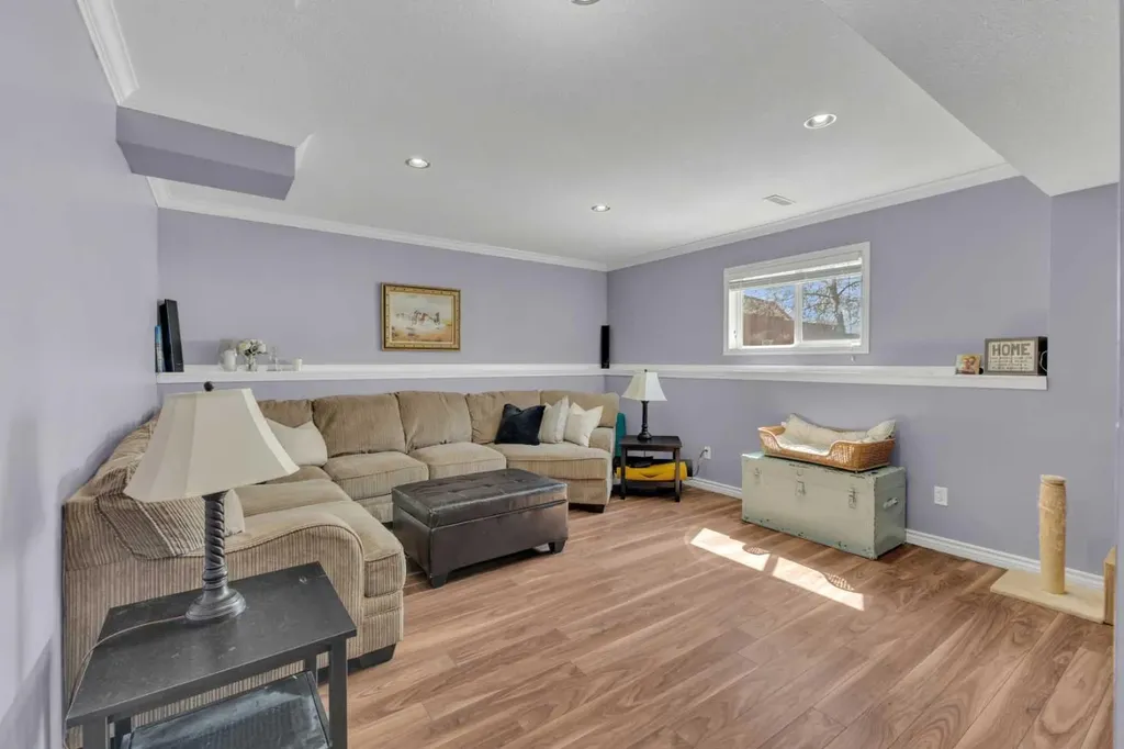 21 Silver Drive Blackfalds AB T0M 0J0