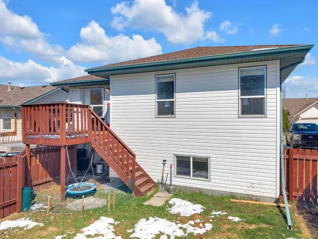 21 Silver Drive Blackfalds AB T0M 0J0