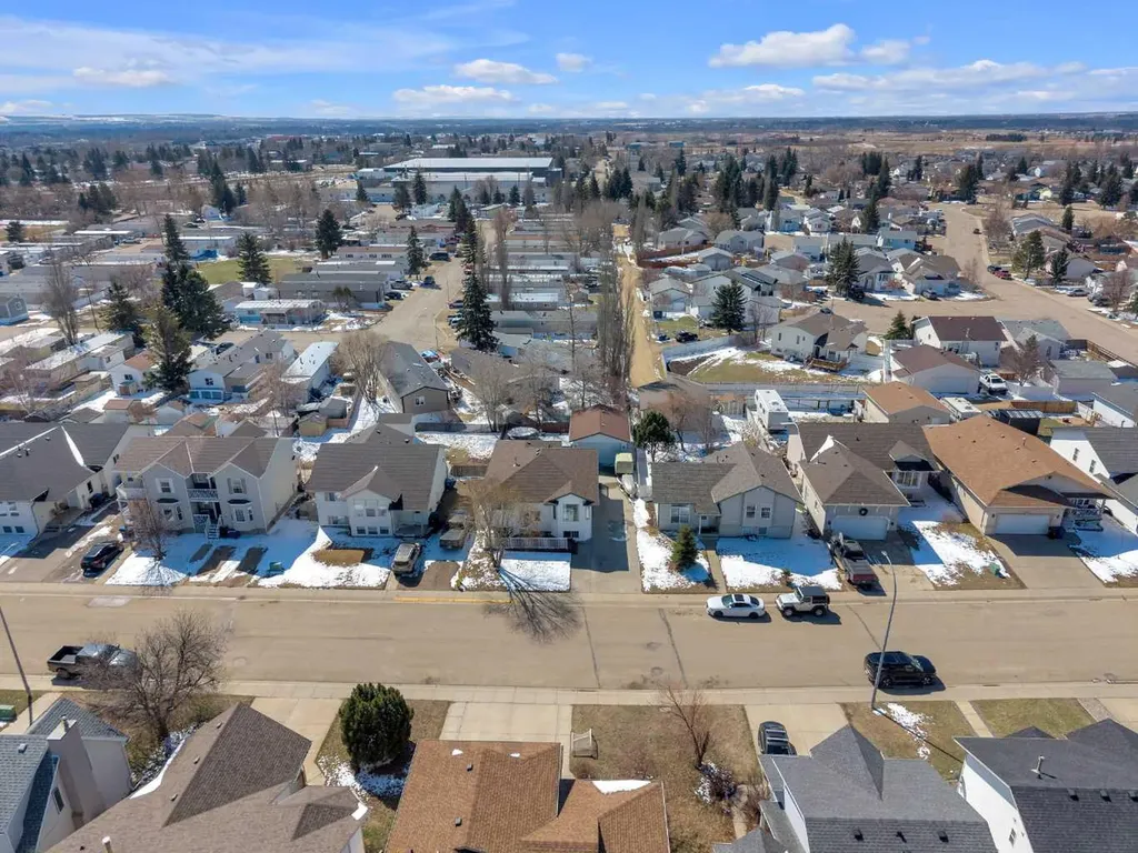 21 Silver Drive Blackfalds AB T0M 0J0