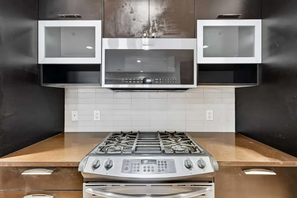 1717 27 Avenue SW Calgary AB T2T 1G9