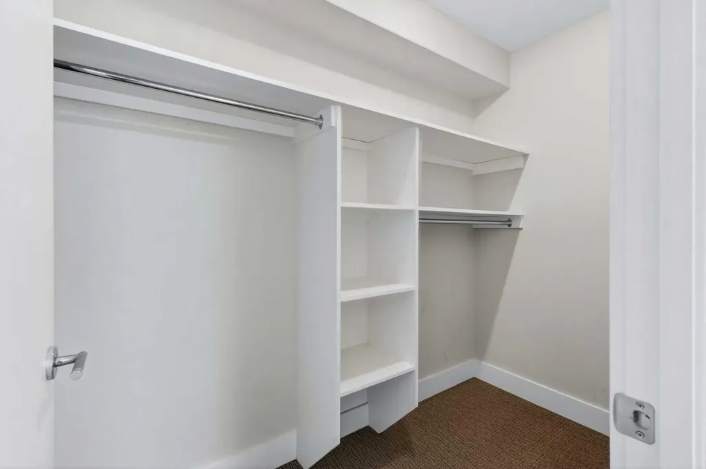 1717 27 Avenue SW Calgary AB T2T 1G9