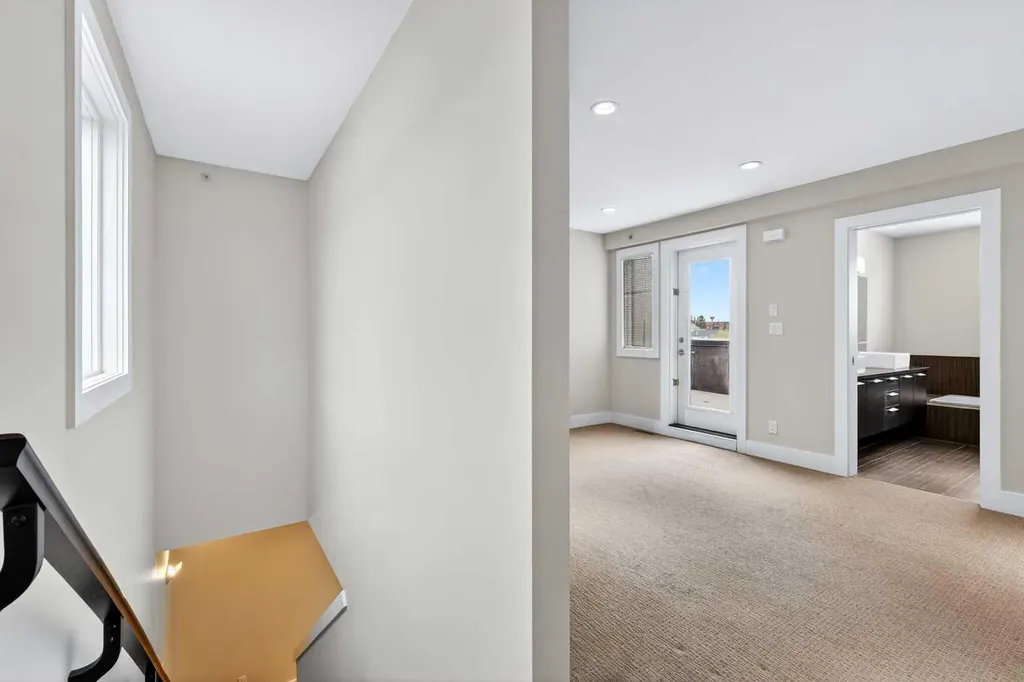 1717 27 Avenue SW Calgary AB T2T 1G9