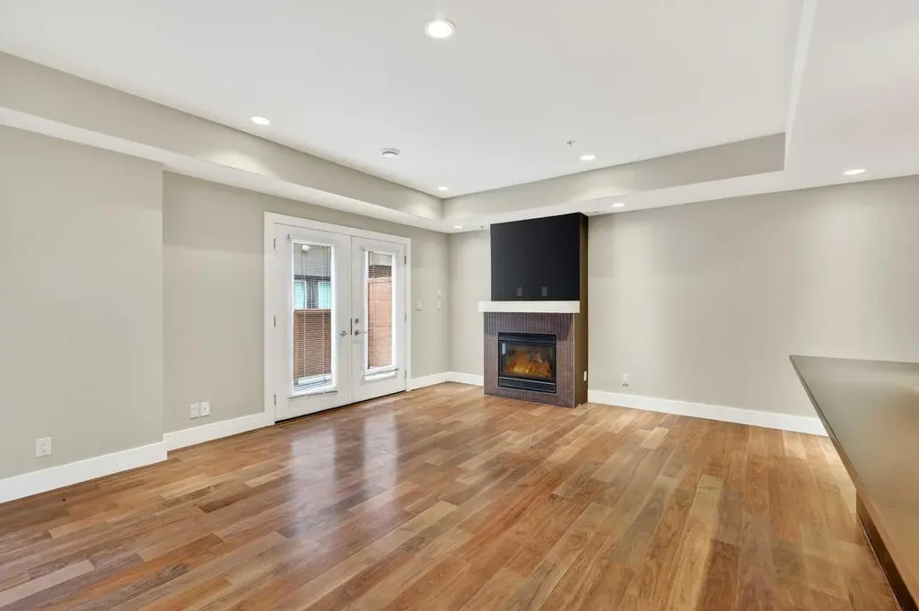 1717 27 Avenue SW Calgary AB T2T 1G9