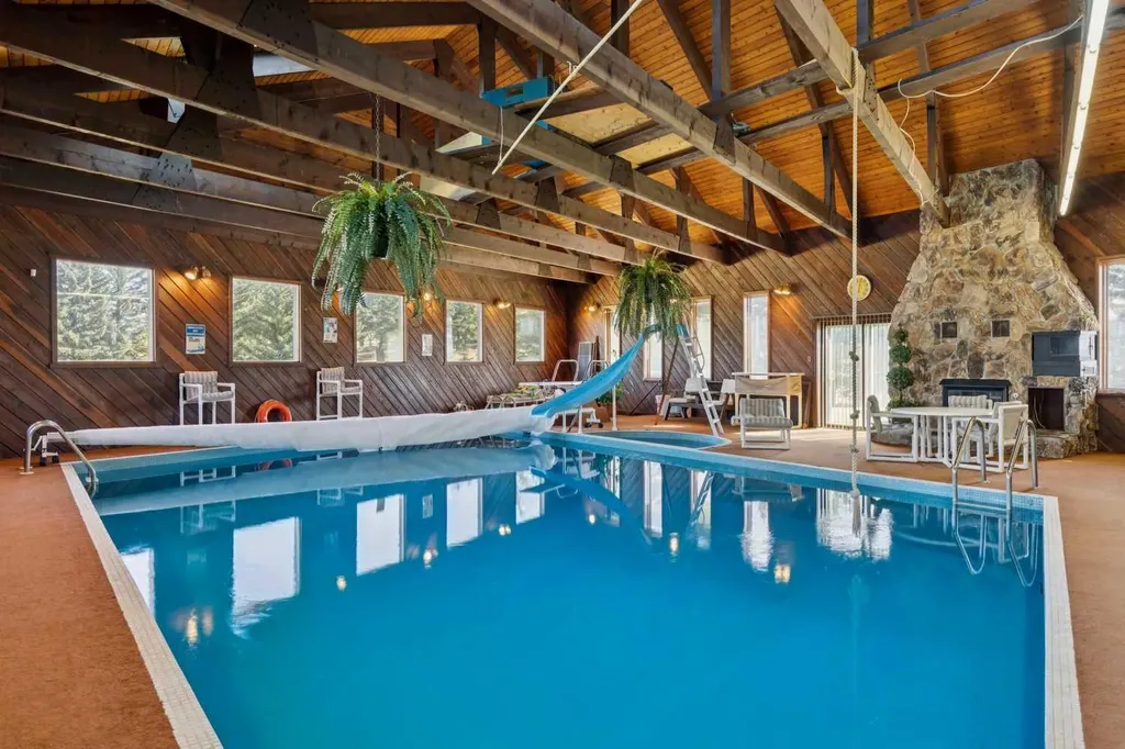 302 Macleod Trail Rural Foothills County AB T1S 5J4